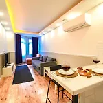 Cihangir Vav Hotel *