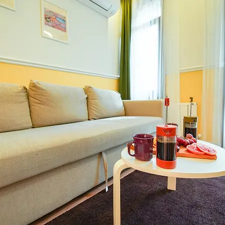 Cihangir Vav * Istanbul